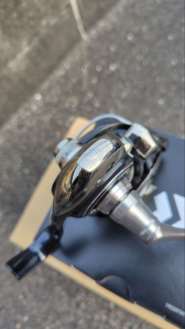 CERTATE LT5000D-XH スピニングリール 箱付き