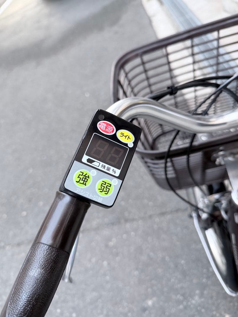 大阪府　ヤマハ　電動アシスト自転車 ブラウン 前バスケット付き　20インチ