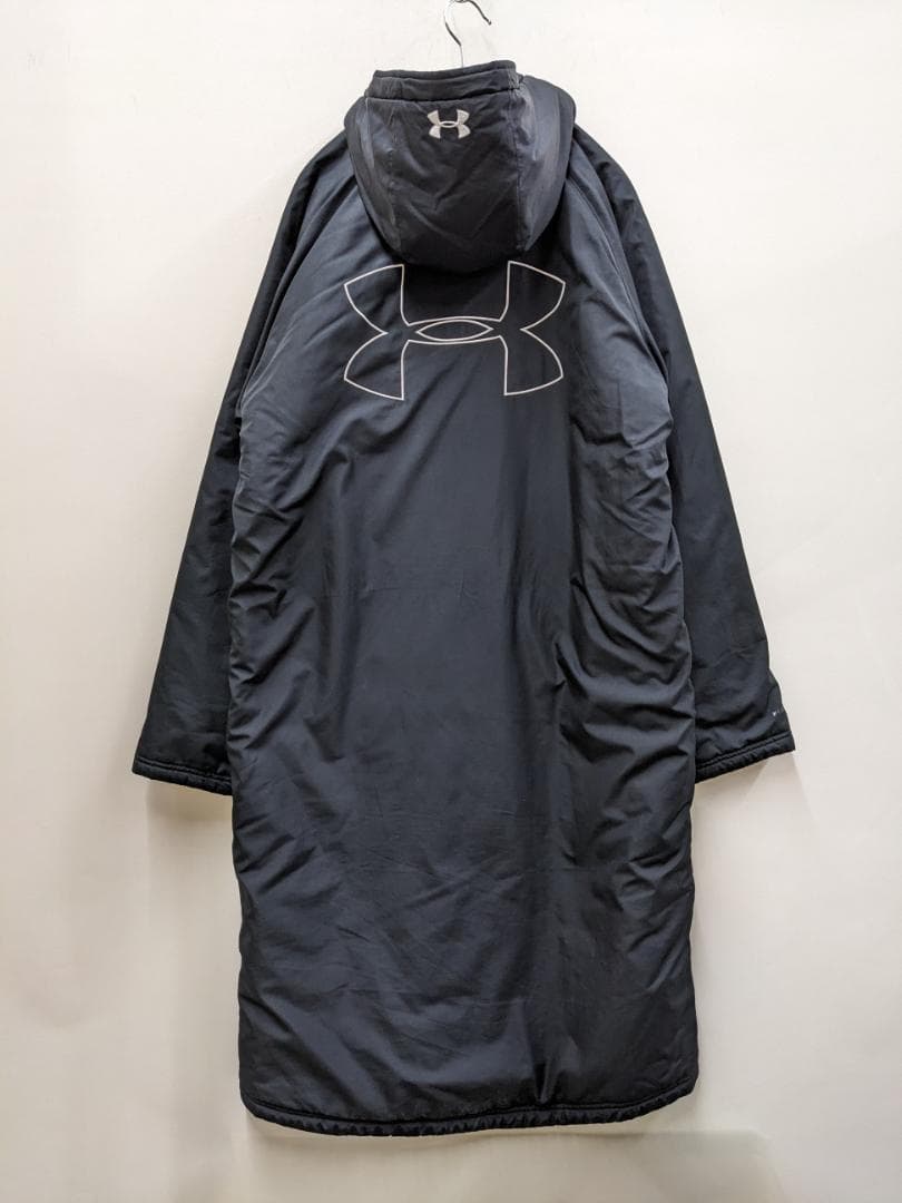 アンダーアーマー/フーデッドベンチコート/中綿/防寒/立体ロゴ×刺繍ロゴ男女兼用