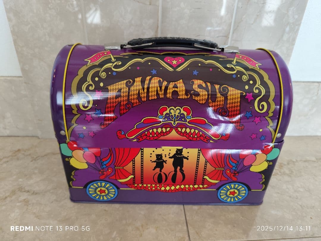☆貴重！ANNA SUI アナスイ サーカス風ボックスバッグ 缶製小物入れ