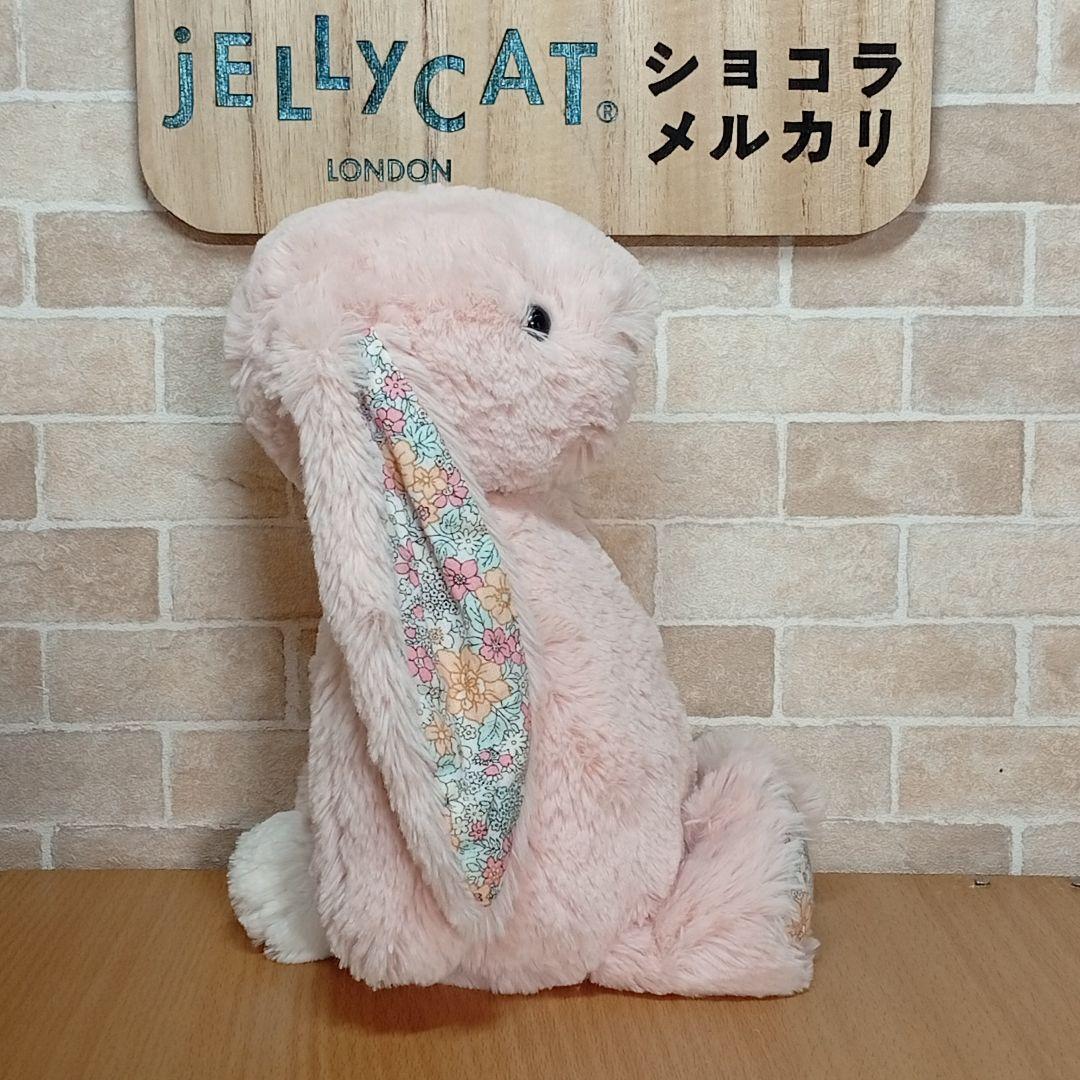 パンダ先輩ページ  ぬいぐるみ三体