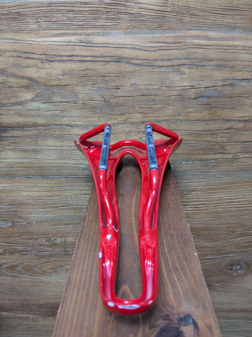 Selle SMP full carbon サドル 赤