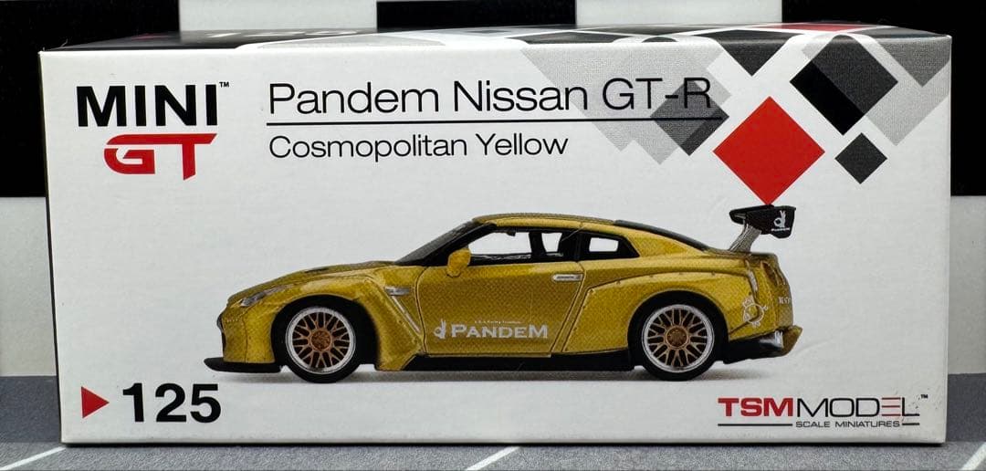 ミニカー MINI GT Pandem Nissan GT-R