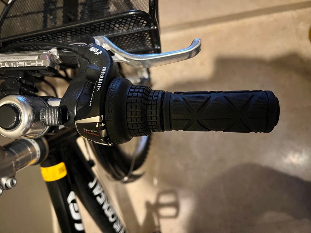 らこ　美品　LOUIS GARNEAU 自転車 22インチ 黒　着払　手渡