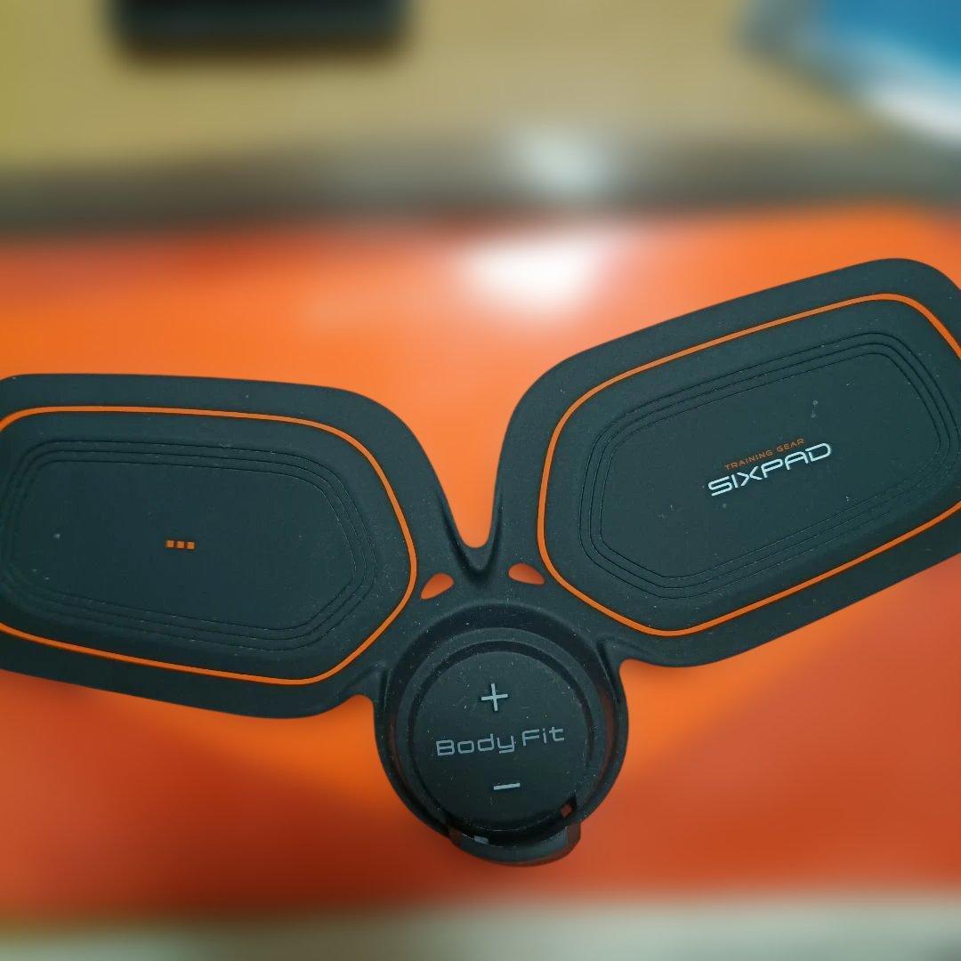 SIXPAD BODY REVOLUTION EMSトレーニング