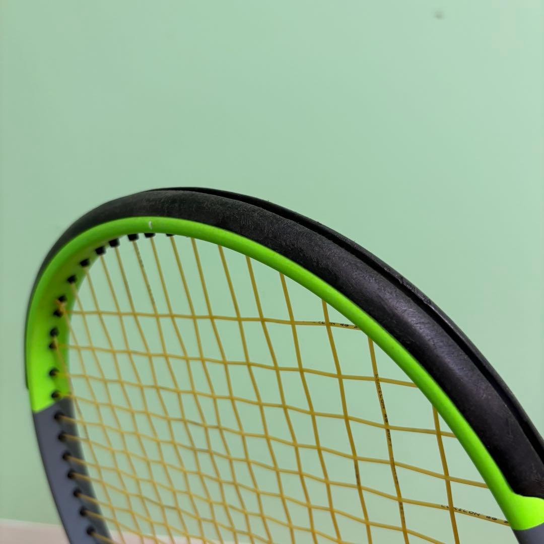 BLADE 100 テニスラケット 黒/緑 V7 Wilson