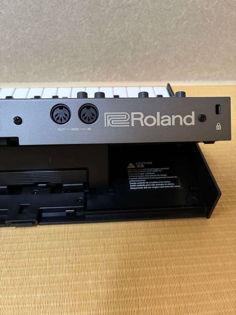 Roland JX-08 Boutique 付属品完備 シンセサイザー