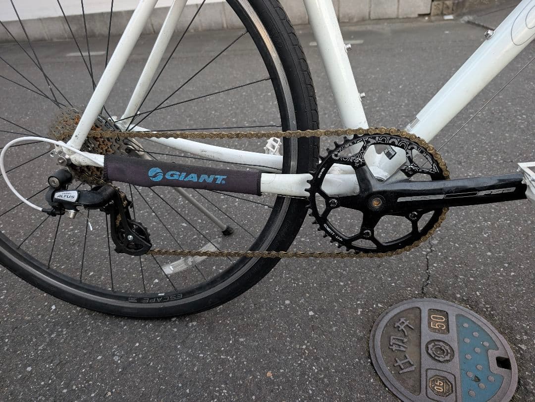 GIANT クロスバイク ホワイト　直接取引