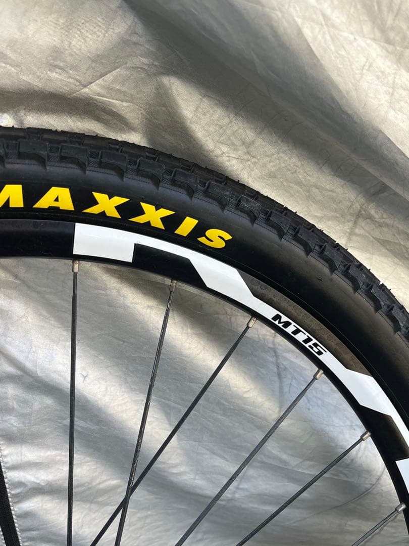 【24時間以内発送】マキシスタイヤ付き！SHIMANO WH-MT15 DISC