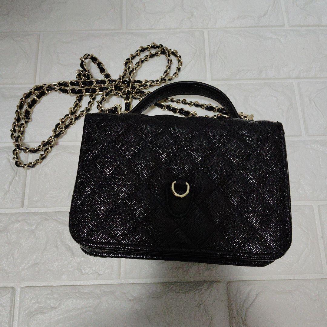 CHANELノベルティキルティングバッグ