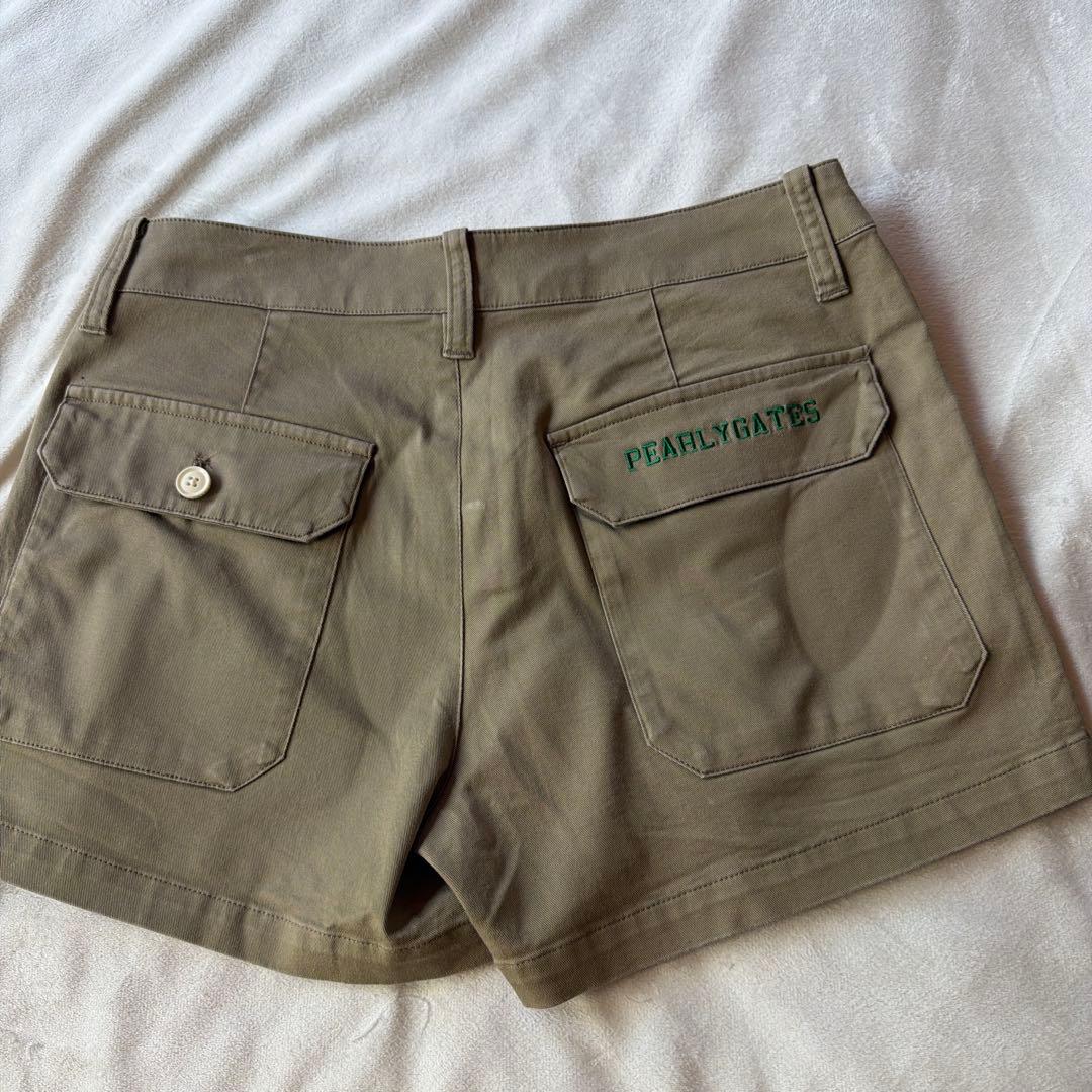 パーリーゲーツショートパンツ ロゴ刺繍付き