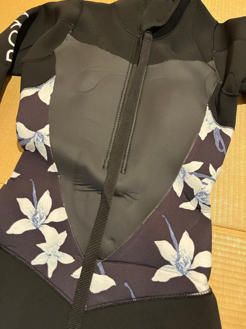 未使用品 ROXY ロキシー 3/2mm ロンスプ バックジッパーM