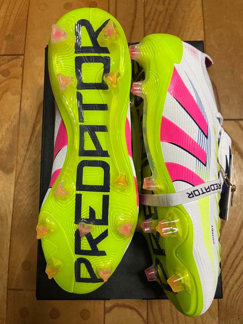 新品　大特価　限定品　アディダス　プレデター エリート FT FG 25cm