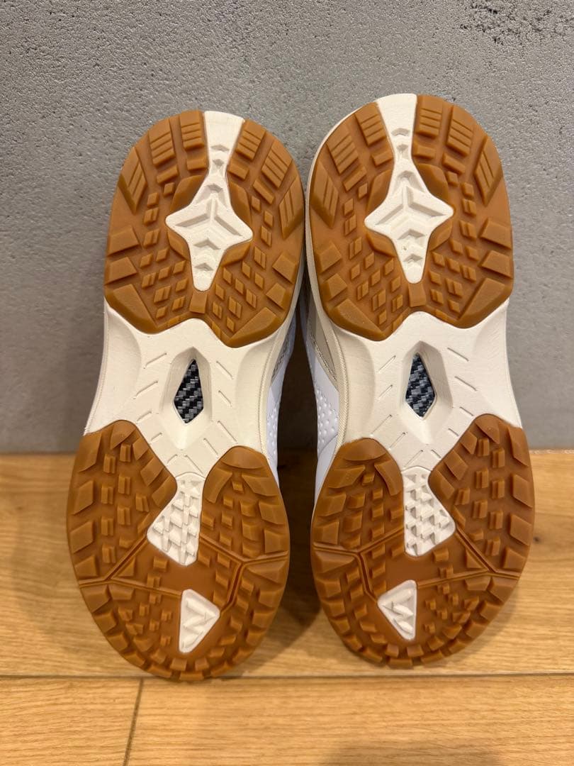 ブリヂストンゴルフ　レディース　スパイクレス　24.0cm