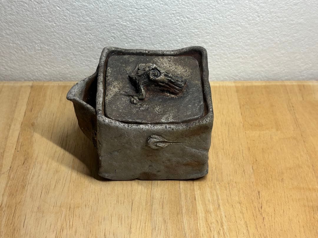 125. 備前焼 宝瓶 登り窯 梅 4角 手びねり 急須