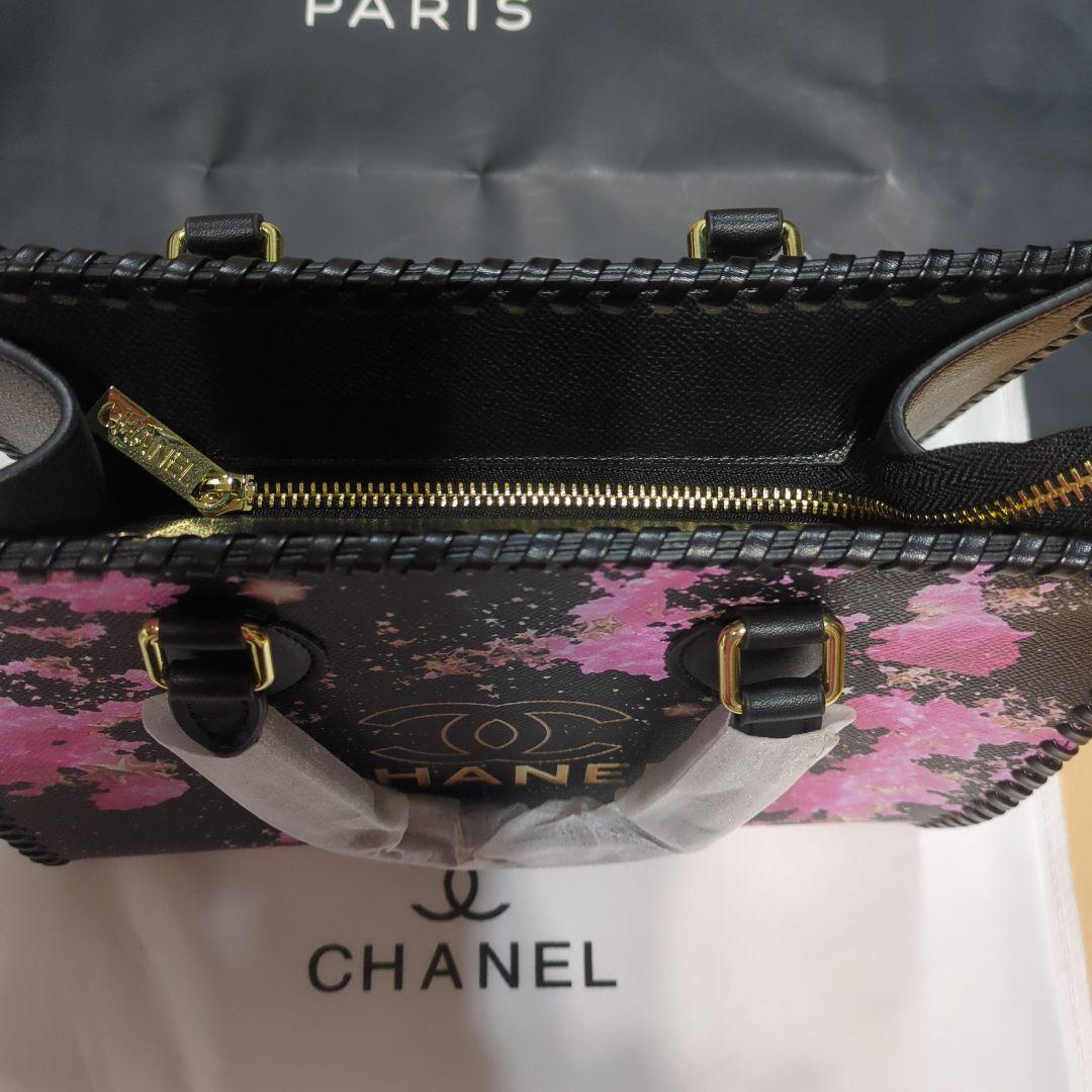 まぁりんページ CHANELノベルティ 花柄トートバッグ 黒/ピンク
