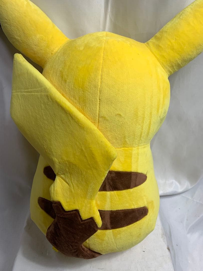 ポケモンセンター 限定品 ピカチュウ 特大 ぬいぐるみ ポケモン　2015