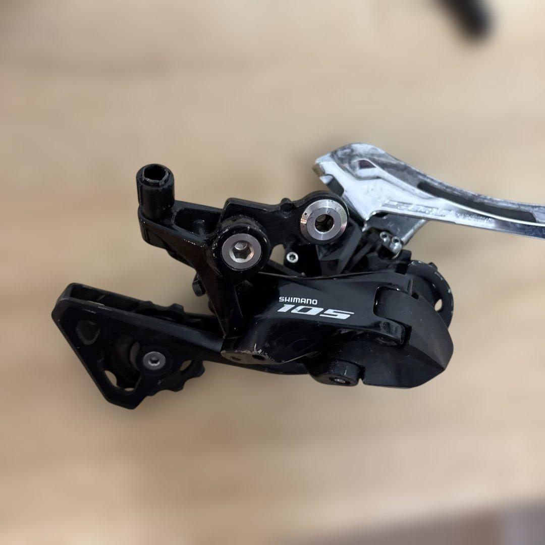 Shimano 105 クランクセット シフター付き
