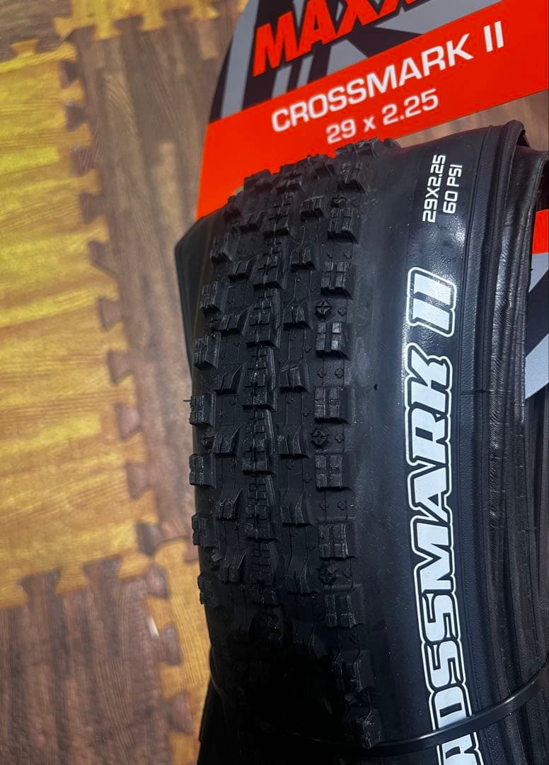 MAXXIS CROSSMARK II 29*2.25チューブ付きセット