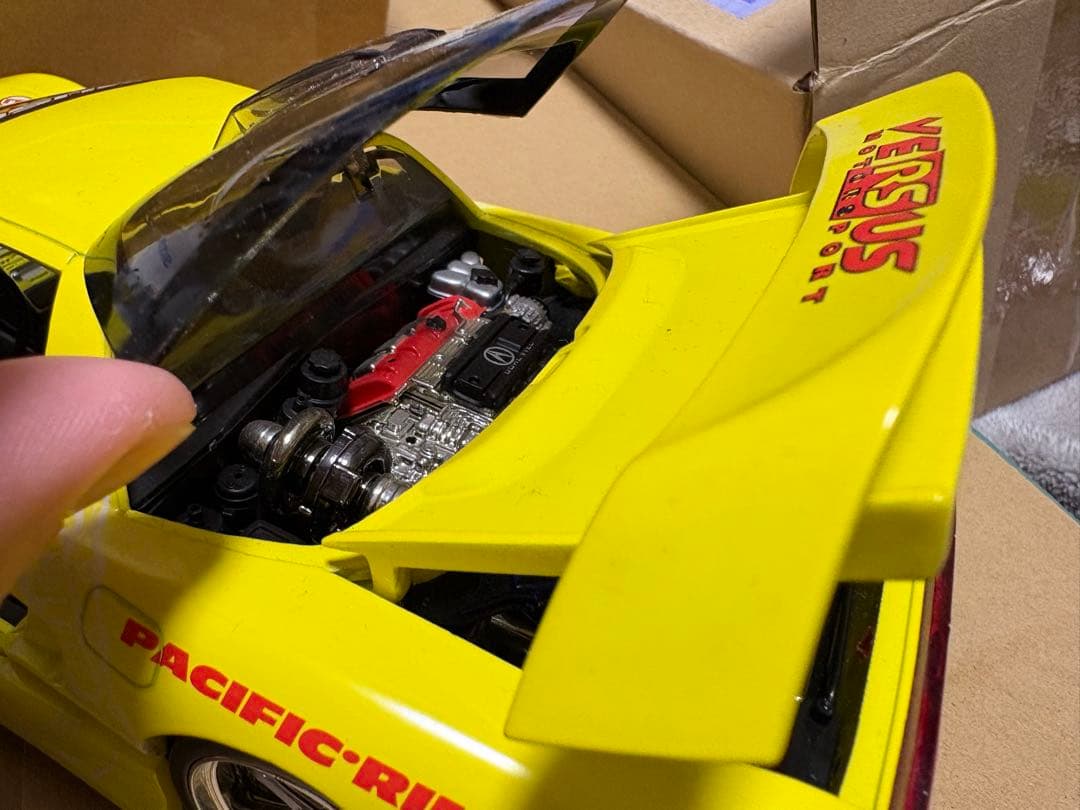1/18 マッスルマシーン　アキュラ NSX NA2