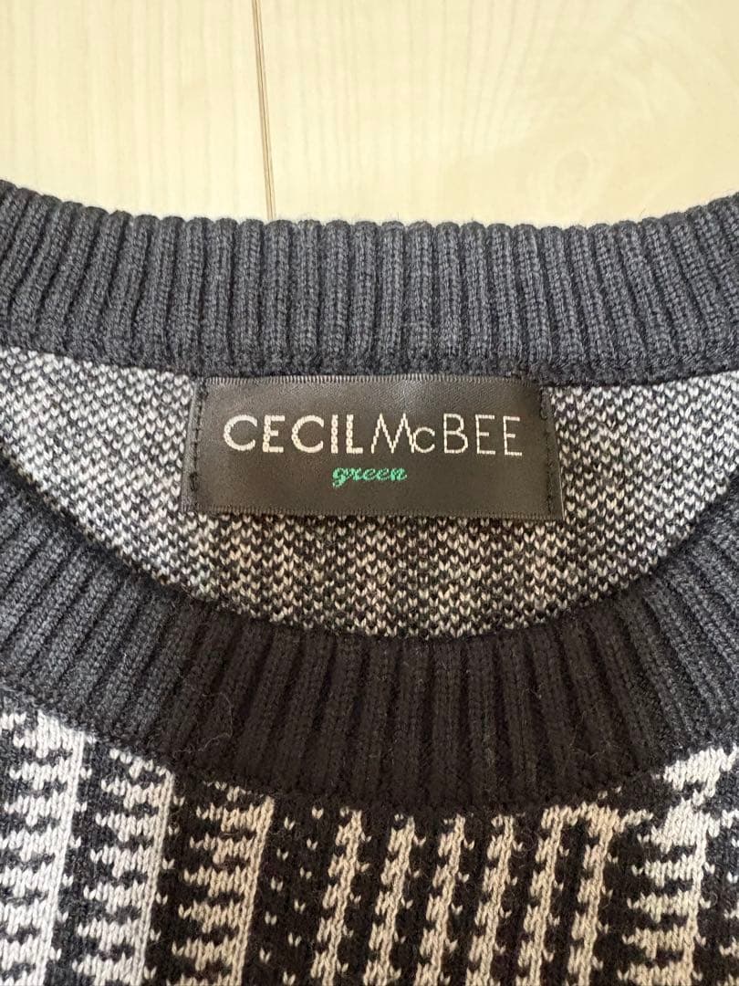 CECIL McBEE Greenニットセットアップ