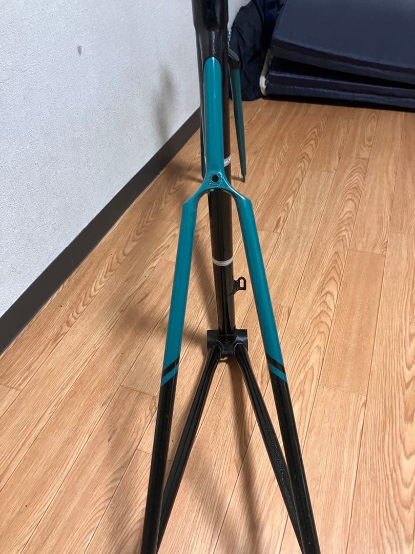 EQUILIBRIUM 　ロードバイク オーダー　クロモリ　フレーム