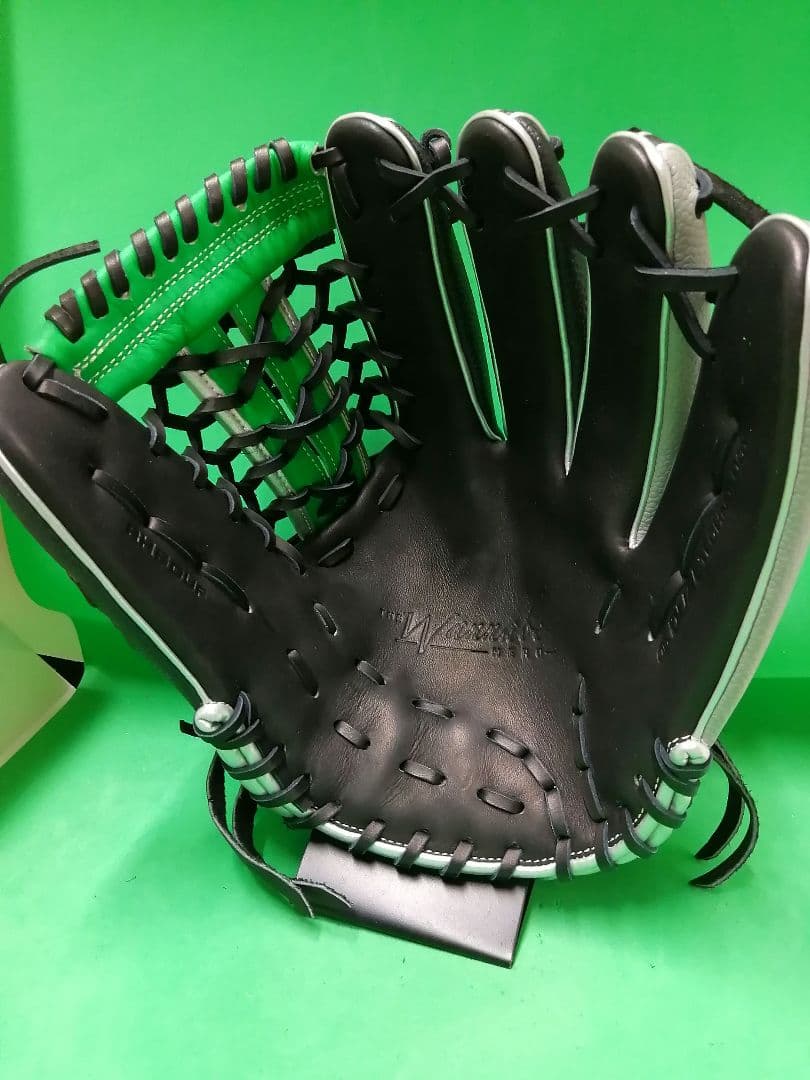 15.Wilsonワナビー軟式グラブ