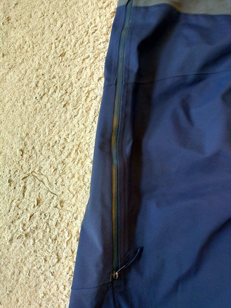patagonia スノードリフター ビブパンツ M