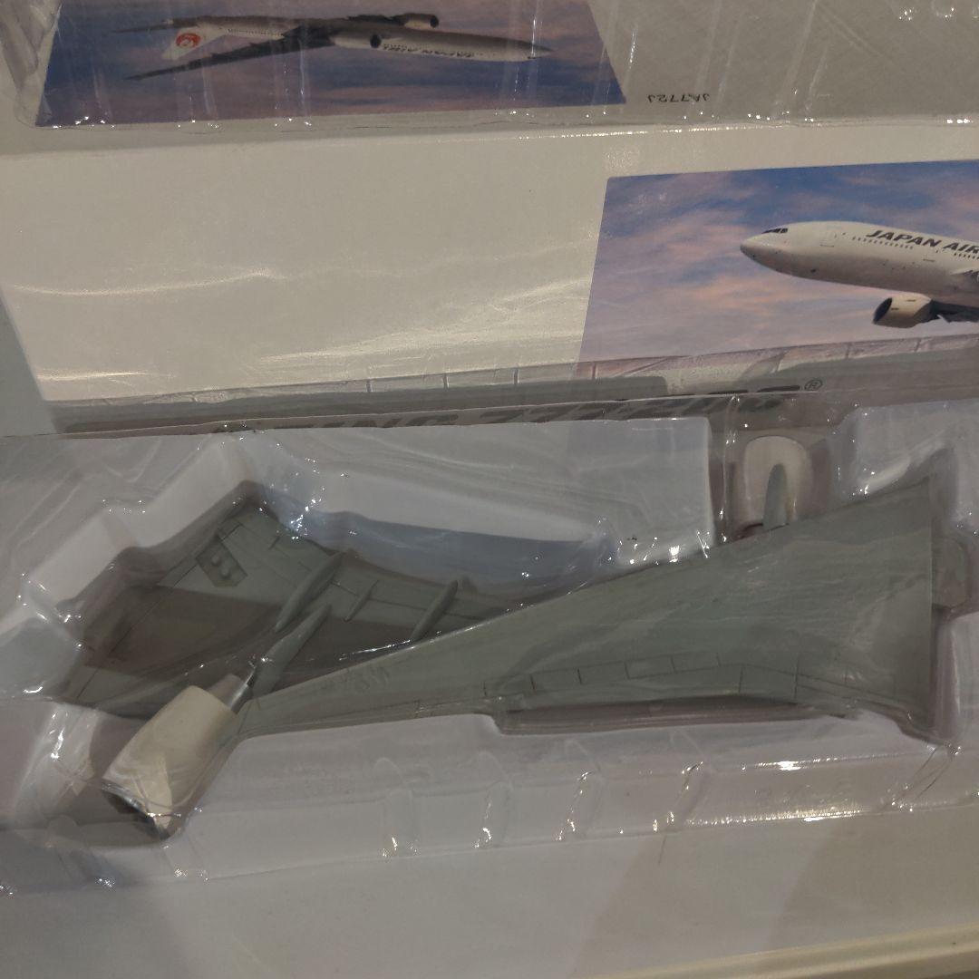 Boeing 777-200 日本航空 JAL 付属品全てあり模型 1:200