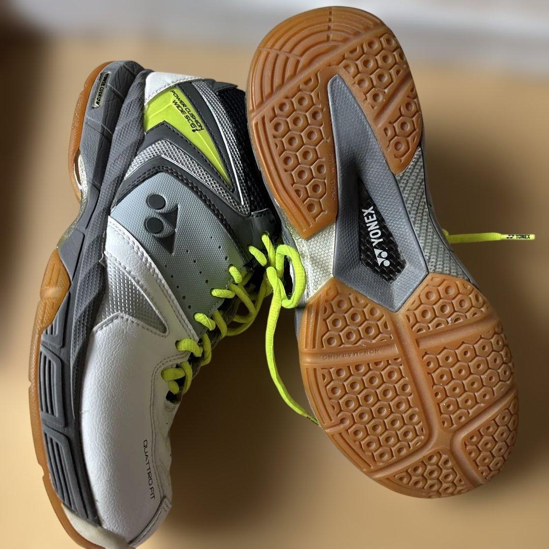 YONEX バドミントンシューズ QUATTROFIT 26cm