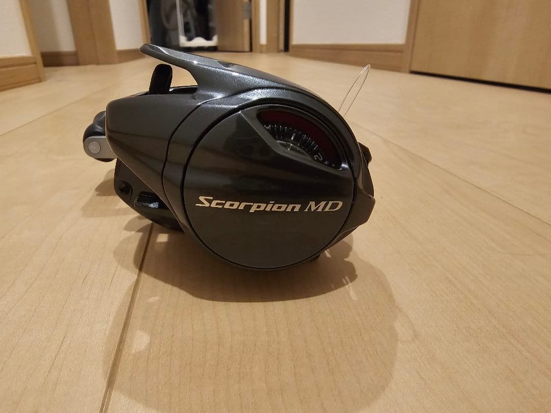 【新品箱付き】SHIMANO Scorpion MD 300XG ベイトリール