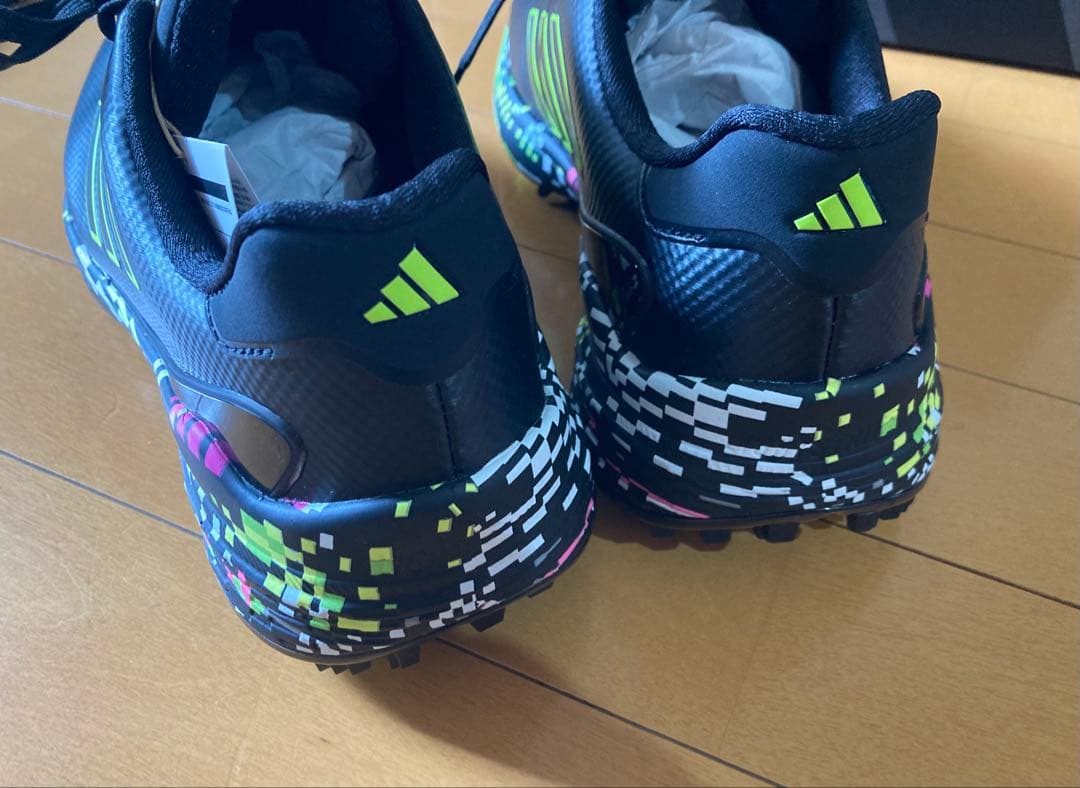 新品adidasアディダスゴルフシューズ　コードカオス レースレス グリッチ