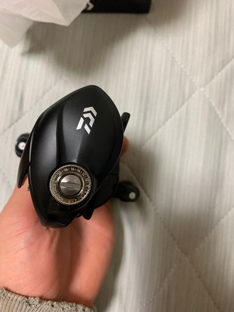 24TATULA　tw 100H 日曜まで出品