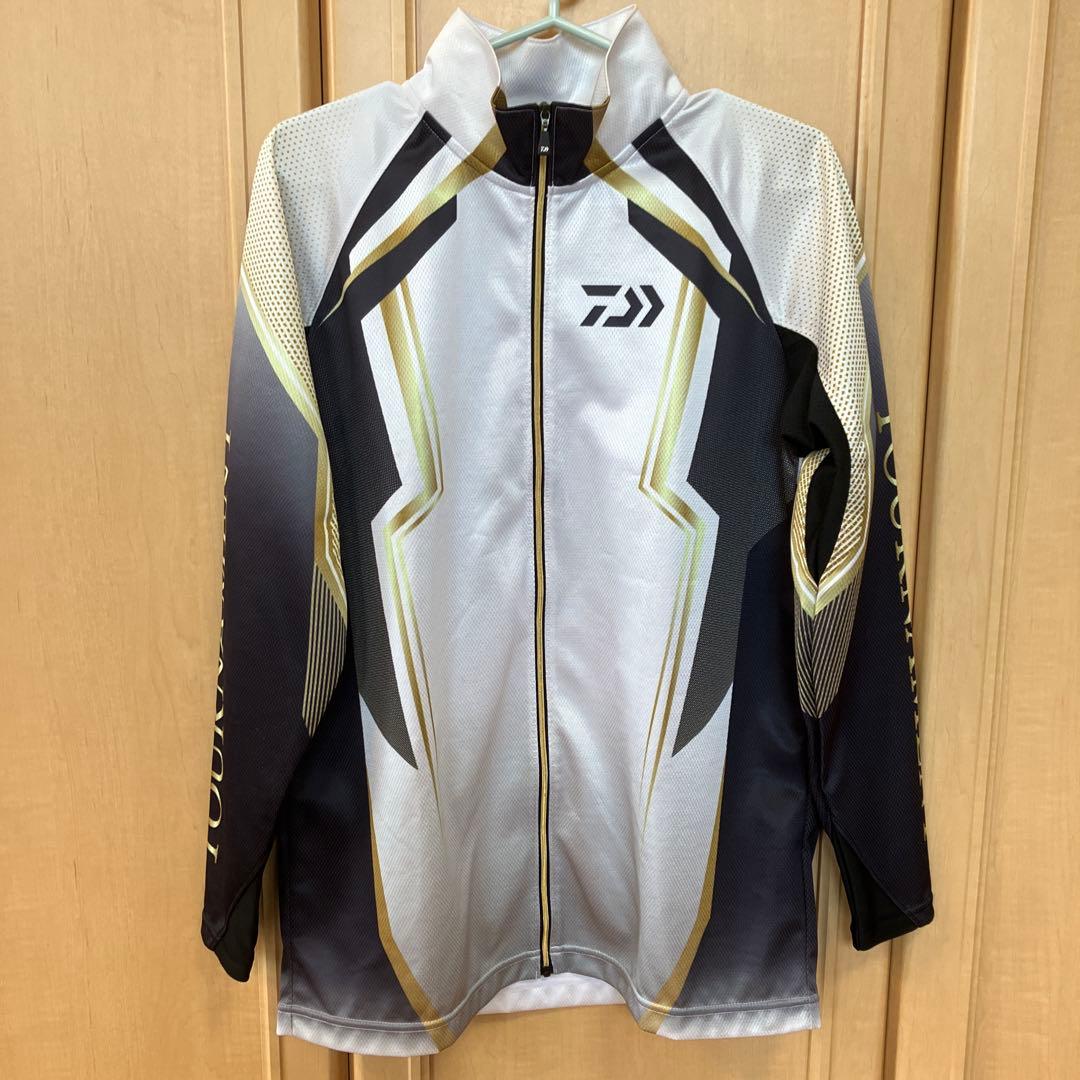 ⭐︎美品⭐︎ダイワ トーナメント ドライフルジップメッシュシャツ Ｍサイズ