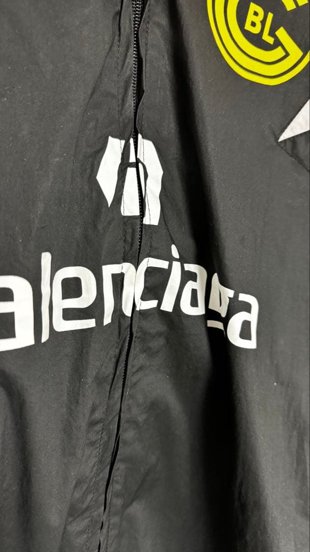 BALENCIAGA サッカーナイロンウィンドブレーカー