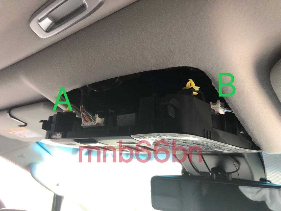アルファード ヴェルファイア　スライドドア開閉ボタン 電動スライドドア スイッチ