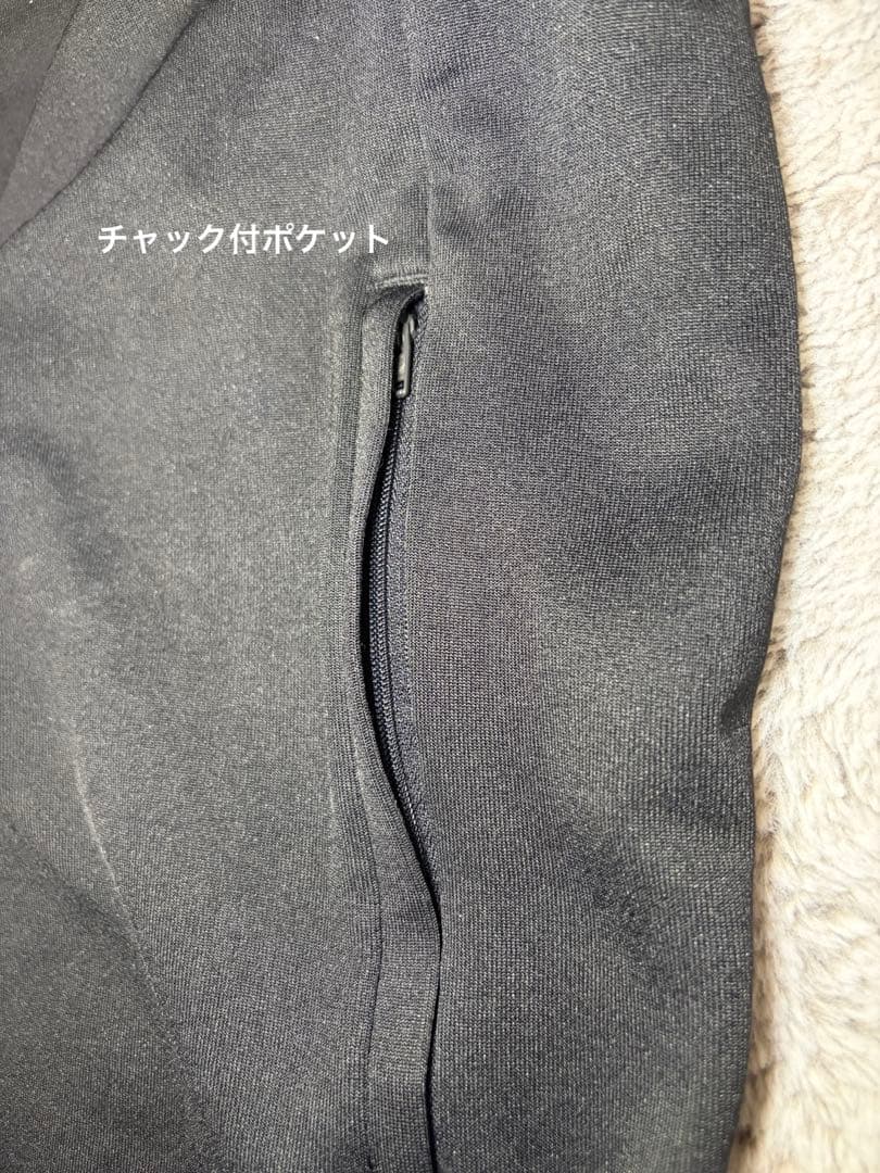 美品adidasジャージセットアップ