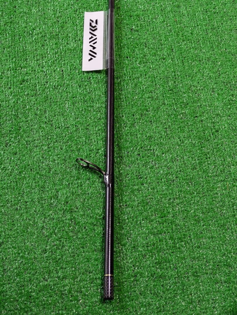 新品未使用。25モアザン106M/MH.J