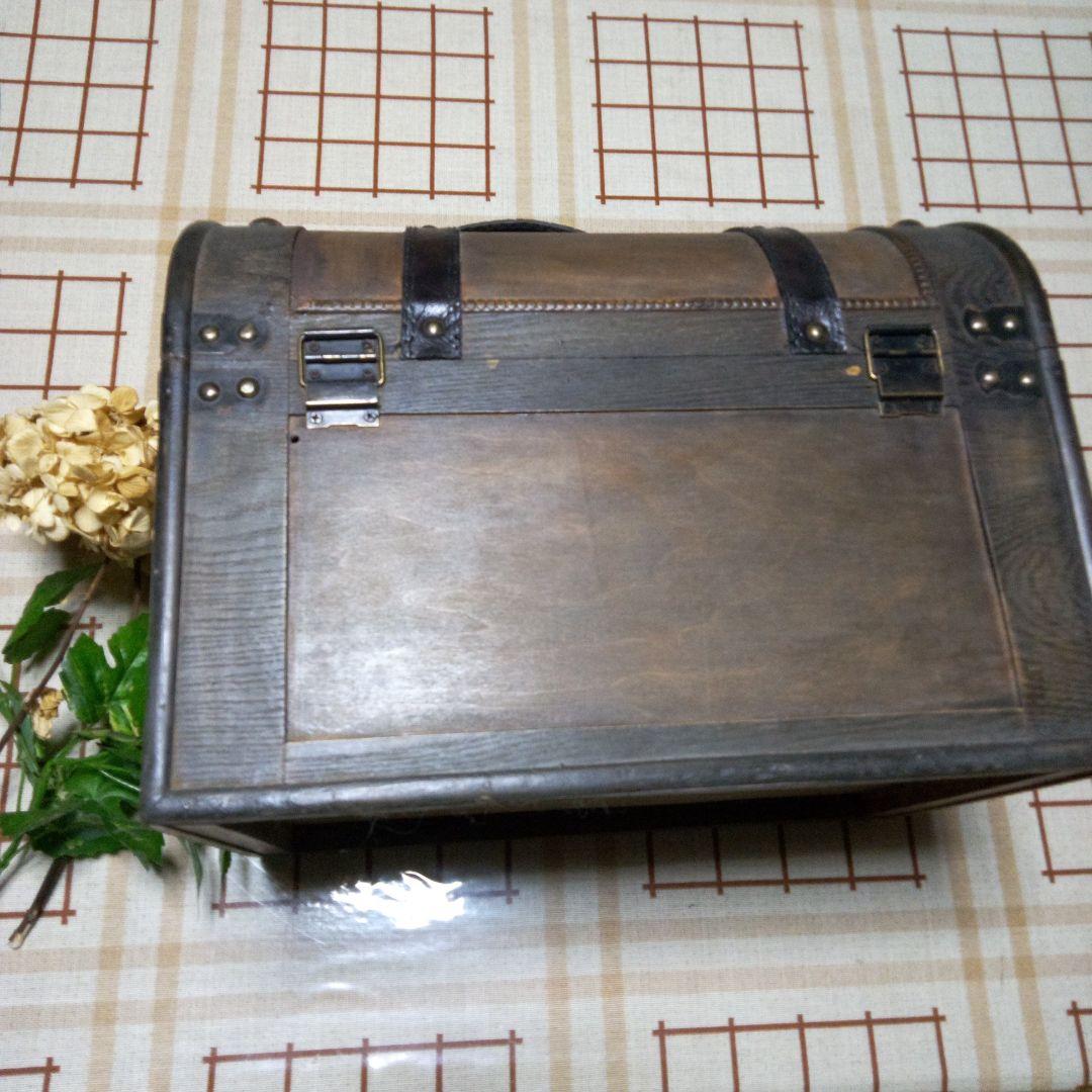 昭和レトロ　大型トランク型　お値下げ中！　収納木箱　花絵柄　インテリア