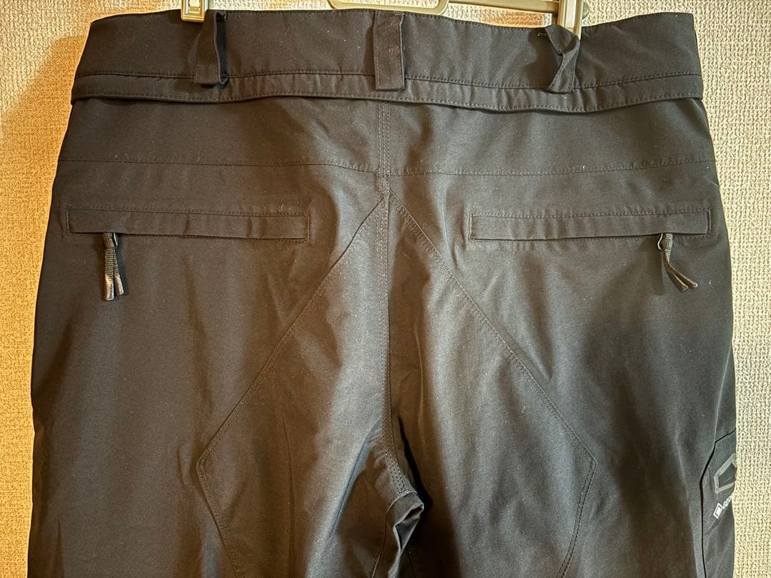 ボルコム　スノーボードパンツ　GORE-TEX 極美品