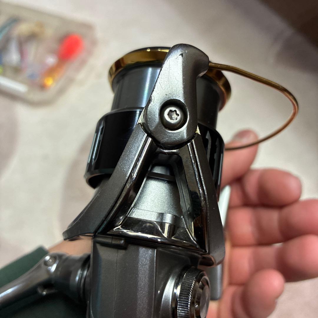 シマノ　15ツインパワー2500S 【訳あり商品】