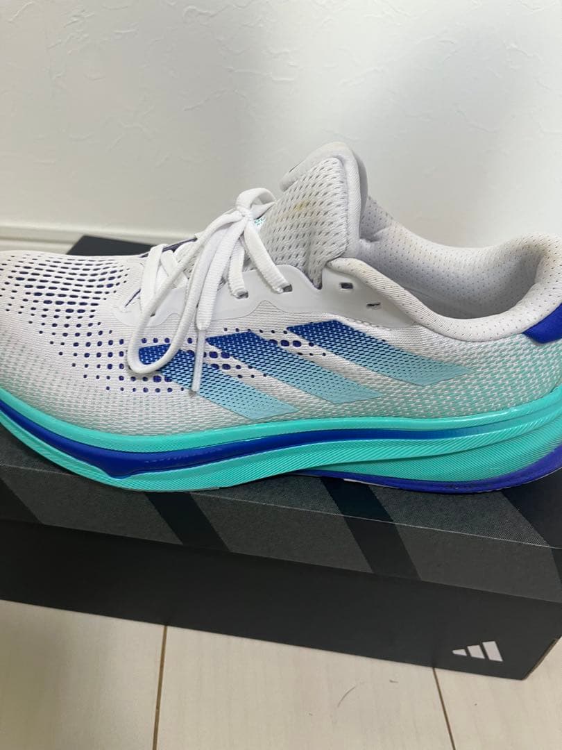 adidas スーパーノヴァ ライズ ランニングシューズ　26.5