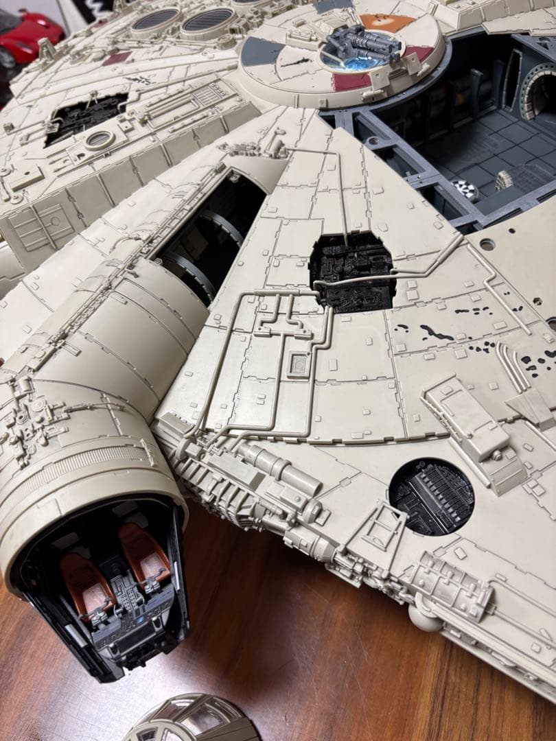 deagostiniスター・ウォーズ ミレニアム・ファルコン ，組み立て完成品