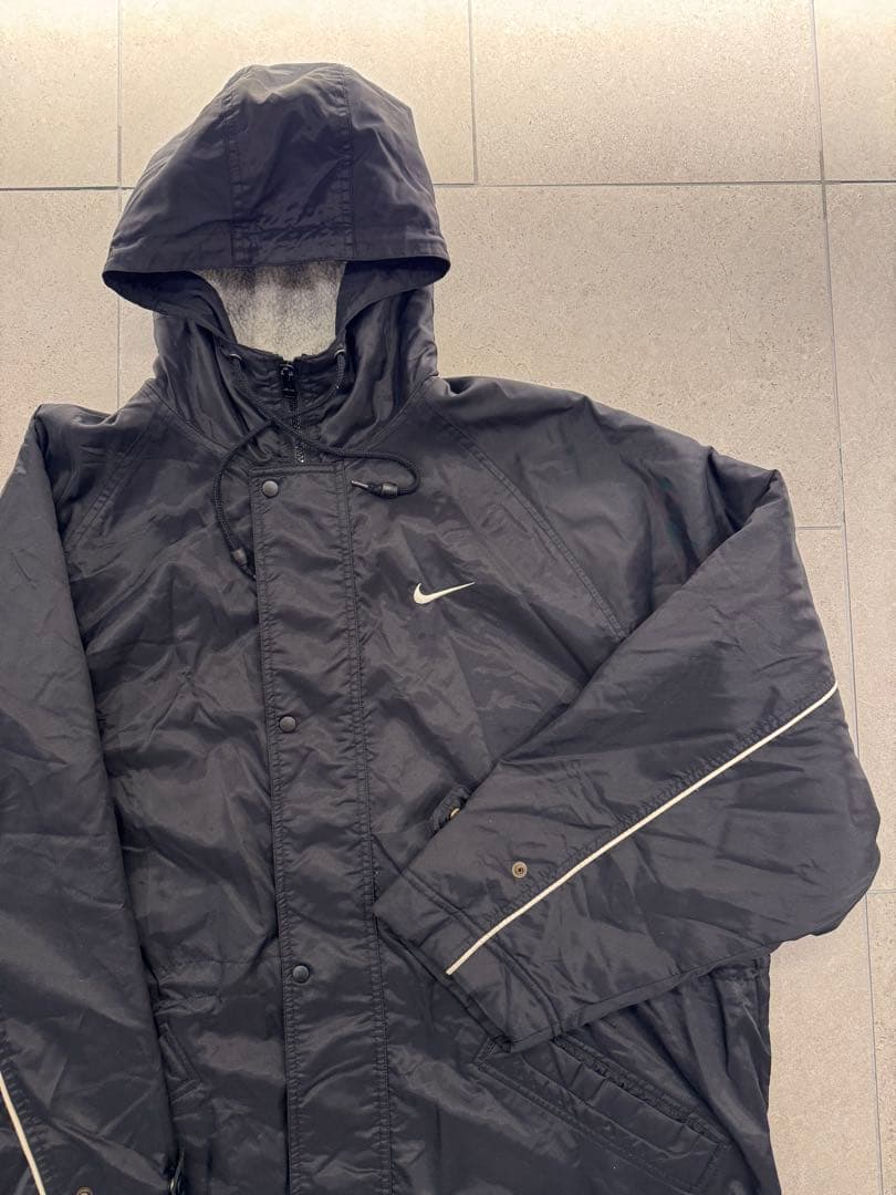Nike ベンチコート ブラック フード付き