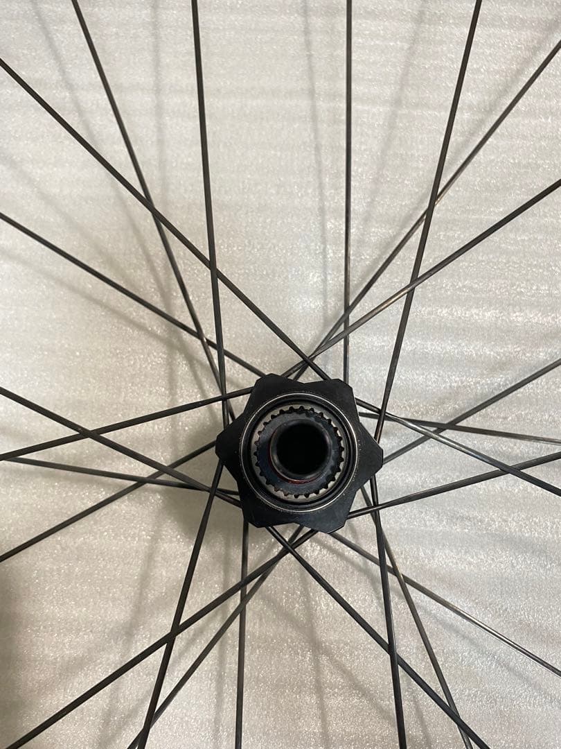 Bontrager Aeolus Pro 37 TLR DISC前後ホイール