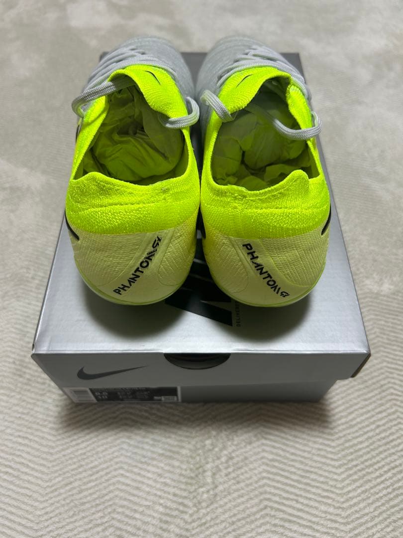 Nike ファントムGX2 サッカーシューズ グレー/イエロー