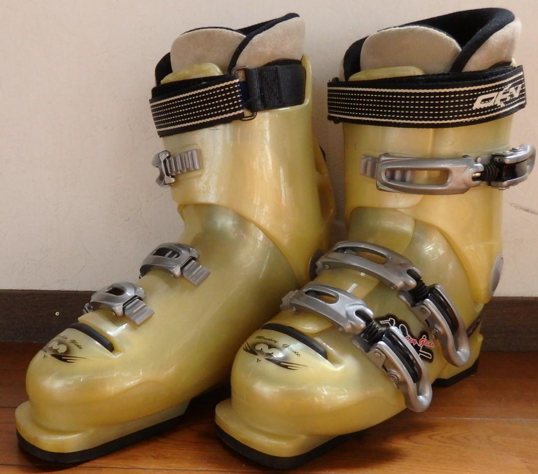 SALOMON,GENFACTORY　板90ｃｍ、ブーツ約25.0～25.5ｃｍ