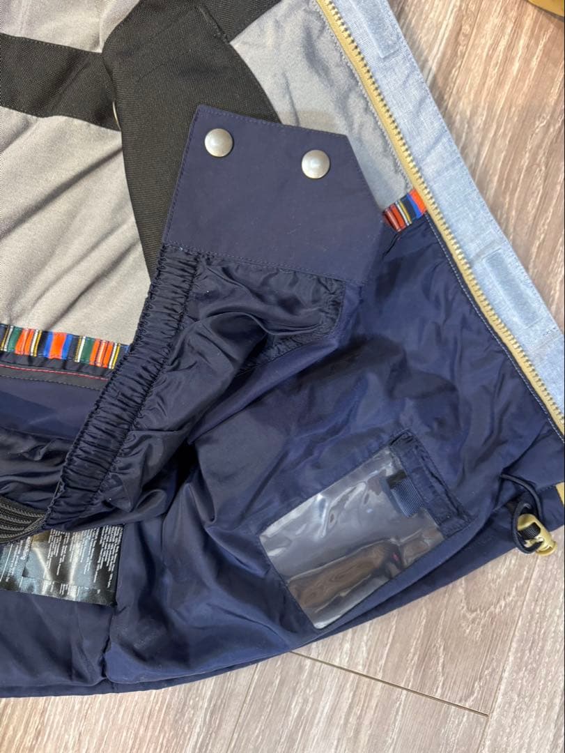Burton バートン　スノーボードウェア　ジャケット
