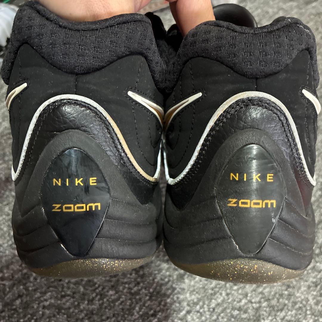 ナイキ NIKE AIR ZOOM UPTEMPO