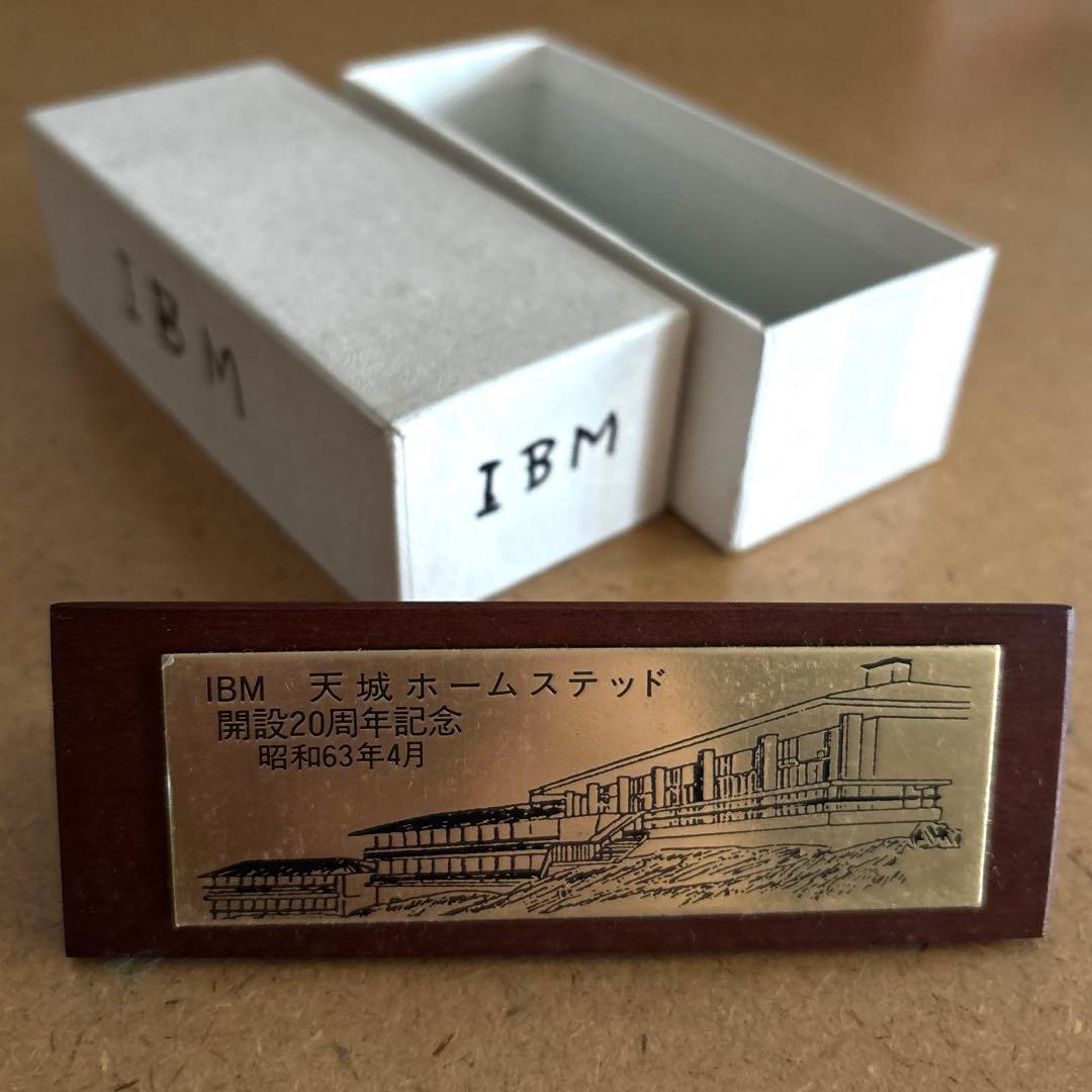 IBM THINK プレート ノベルティ 木製 文鎮